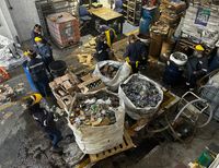 Destruidas m&aacute;s de 19 toneladas de licores y cigarrillos incautados en el Valle del Cauca