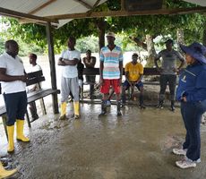 La Alcald&iacute;a Distrital de Buenaventura atiende emergencia en el r&iacute;o Cajambre