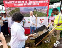 Gobernadora del Valle y Alcaldesa de Buenaventura iniciaron simb&oacute;licamente la construcci&oacute;n de grader&iacute;as en la cancha del barrio Montechino