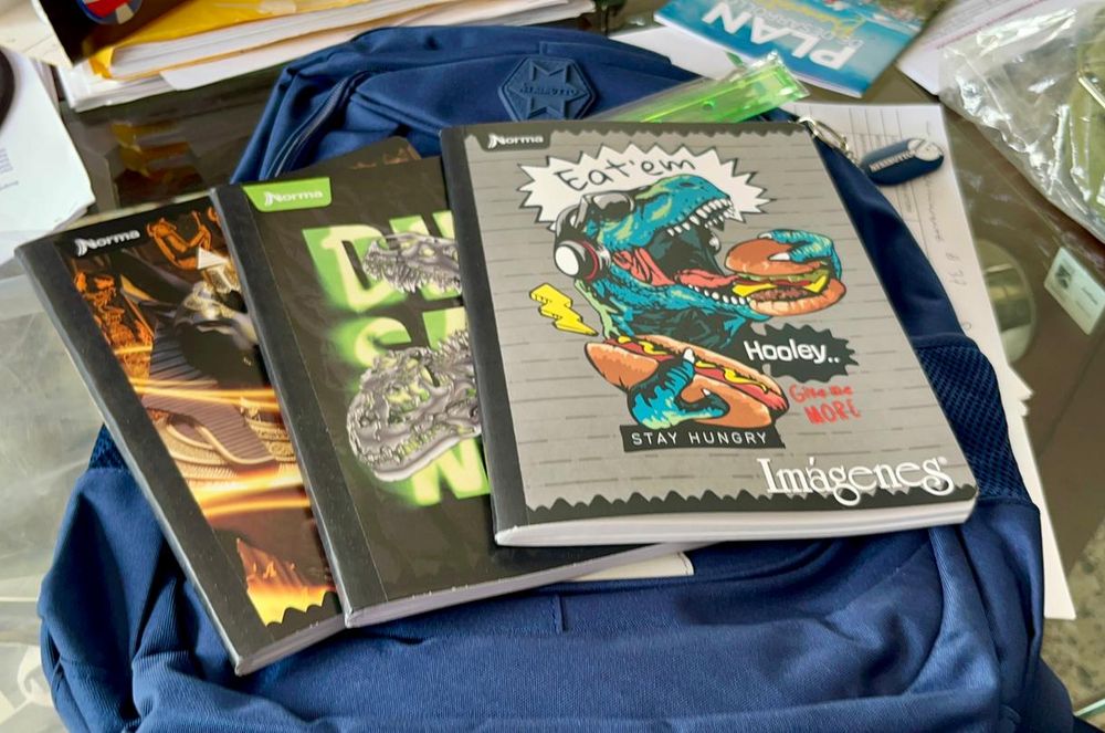 Tres instituciones educativas de Buenaventura recibieron kits escolares mediante alianza p&uacute;blico-privada