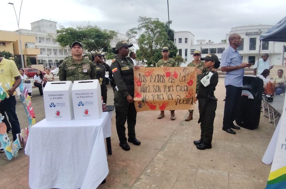 Buenaventura conmemor&oacute; el D&iacute;a de las Manos Rojas con llamado contra el reclutamiento infantil