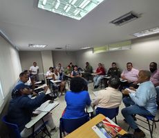 Autoridades y comunidades establecen mesa de di&aacute;logo para garantizar la movilidad regional