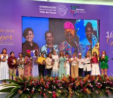 El Valle del Cauca exalt&oacute; a 14 lideresas en la ceremonia del Galard&oacute;n de la Mujer Vallecaucana 2026