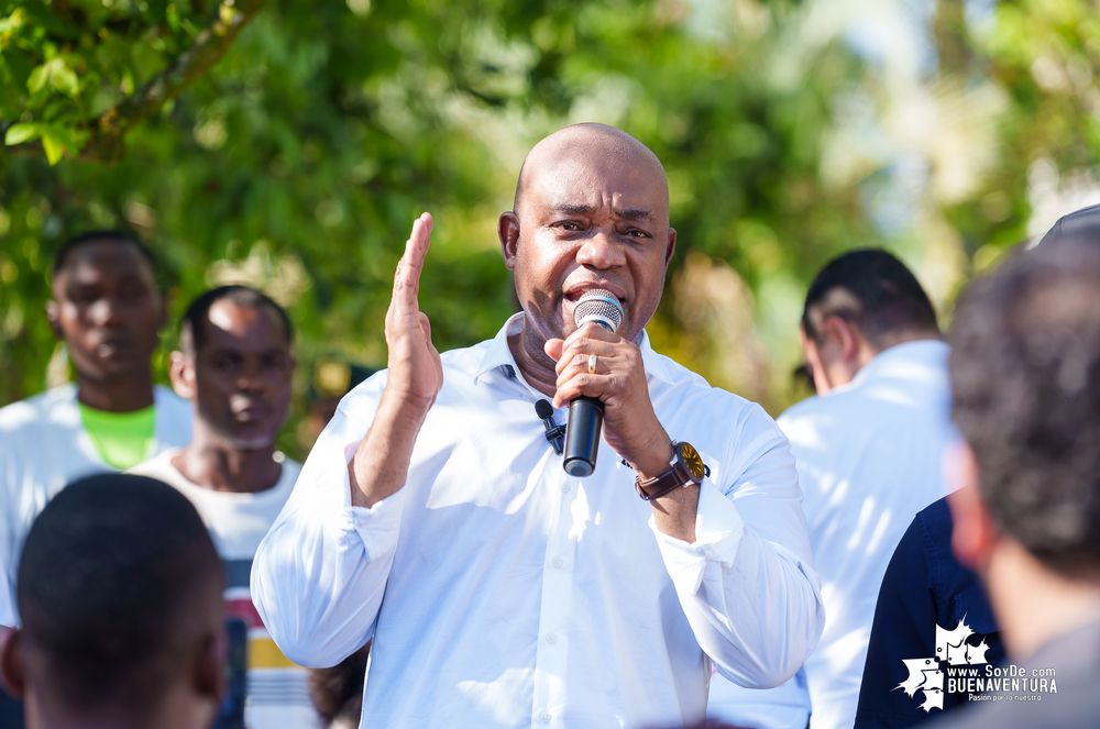 Luis Gilberto Murillo Urrutia lleva campa&ntilde;a presidencial a Buenaventura con promesas para el Pac&iacute;fico