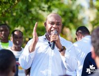 Luis Gilberto Murillo Urrutia lleva campa&ntilde;a presidencial a Buenaventura con promesas para el Pac&iacute;fico