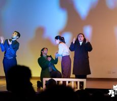 El teatro colombiano inspirado en el Quijote cautiva al p&uacute;blico en Buenaventura en la Temporada de Teatro Mar Adentro de Univalle Seccional Pac&iacute;fico