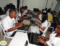 Con recursos propios, la Alcaldía Distrital asegura a los estudiantes de la localidad