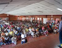 Bonaverenses asistieron masivamente a la conferencia Actitud Positiva de Jorge Duque Linares