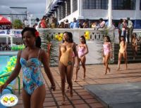 Las aspirantes a Señorita Buenaventura cumplieron el difícil y esperado reto del Baile del Currulao y desfile en traje de baño