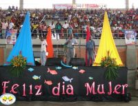 Más de 8.000 mujeres celebraron el Día Internacional de la Mujer