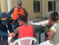 Armada Nacional rescata tres menores de edad que se encontraban a la deriva en el mar