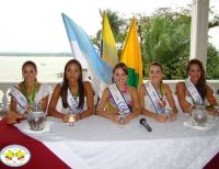 Y las reinas cumplieron con su visita a la ciudad y con el Club Rotario