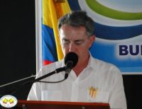 Presidente  Uribe destacó avance de acompañamiento social que viene realizando la Universidad del Pacífico con las familias del macroproyecto