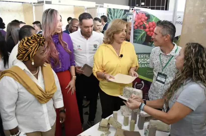 En la I Cumbre de Cannabis y Cáñamo, más de 200 personas interesadas en pertenecer a la cadena productiva en el Valle