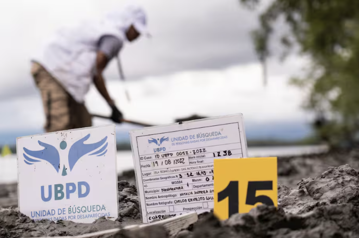 La unión de científicos y sabedores ancestrales para encontrar a desaparecidos en Buenaventura