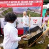 Gobernadora del Valle y Alcaldesa de Buenaventura iniciaron simbólicamente la construcción de graderías en la cancha del barrio Montechino