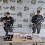 Policía incauta arma de fuego, celulares y estupefacientes en allanamiento en zona rural de Buenaventura