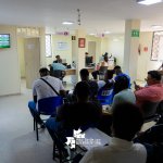 Más de 50 personas se postularon a vacantes de construcción en jornada de empleo de Comfenalco con Unión Vial Camino del Pacífico