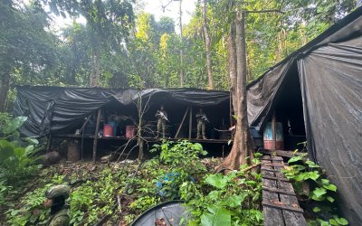La Armada de Colombia destruyó cristalizadero de cocaína en Nariño con más de 373 kilos del alcaloide