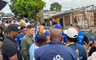 La Alcaldía de Buenaventura y organismos de derechos humanos refuerzan la atención a familias afectadas por el sismo