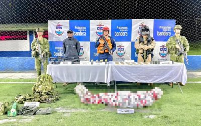 La Armada República de Colombia incauta material de guerra tras combate con el Clan del Golfo en Bahía Solano, Chocó