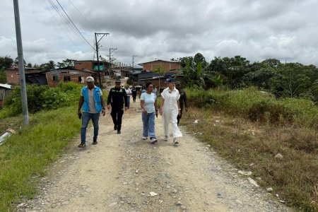 La Gobernación del Valle continúa acompañamiento a familias afectadas por el sismo en Buenaventura