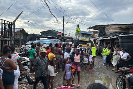 La Alcaldía Distrital de Buenaventura amplía cobertura de asistencia humanitaria a damnificados del sismo de magnitud 7.4 registrado el 10 de agosto de 2026