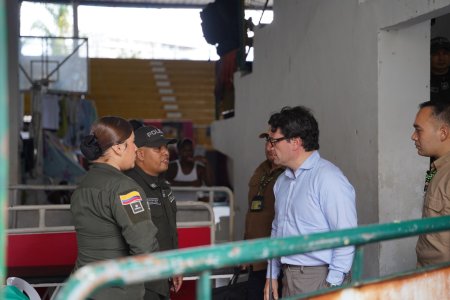 El Ministerio de Justicia y la Alcaldía de Buenaventura avanzan en el traslado de personas sindicadas que permanecían en el centro de reclusión transitoria de Marte