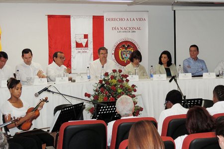La Corte Constitucional evoca en Buenaventura, memoria de magistrados sacrificados en Palacio de Justicia