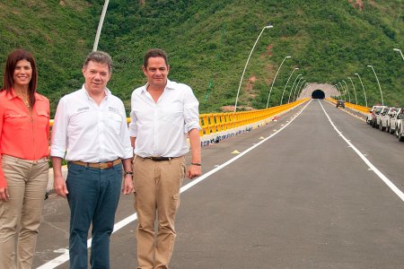 En el Día de la Infraestructura, Presidente y Vicepresidente inauguraron el túnel y el viaducto de Gualanday