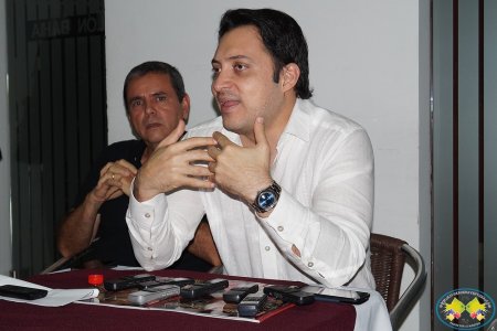 He venido a ratificar mi compromiso con el Distrito: Carlos Fernando Motoa, senador de la República