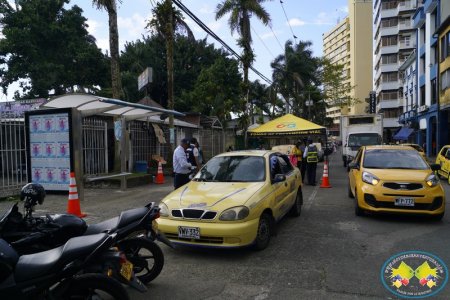 Secretaria de Tránsito se reunió con representantes de la firma encargada del equipamiento, Dolmen