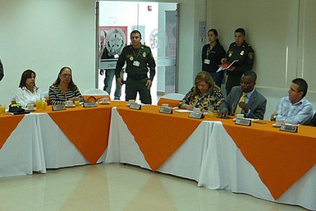 Diputados del Valle piden a la Policía que refuerce operativos contra la minería ilegal