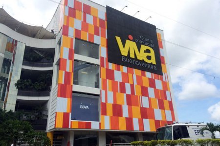 El Centro Comercial Viva Buenaventura renueva su fachada