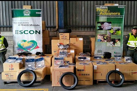 Policía Fiscal y Aduanera realiza la aprehensión de autopartes en Buenaventura