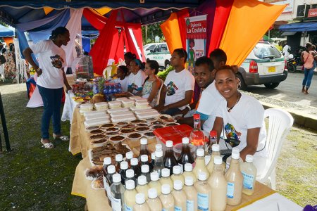Alcaldía Distrital de Buenaventura realizó el primer evento socio cultural y empresarial de la población LGTBI
