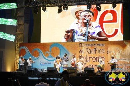 Doce grupos, disputan el Bombo Golpeador en final del Festival Petronio Álvarez 2015