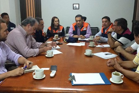 Capitanía de Puerto de Tumaco y CIOH Pacífico expusieron panorama marítimo de la región sur a la misión del Banco Mundial, frente al proyecto 'Acuapista del Pacífico'