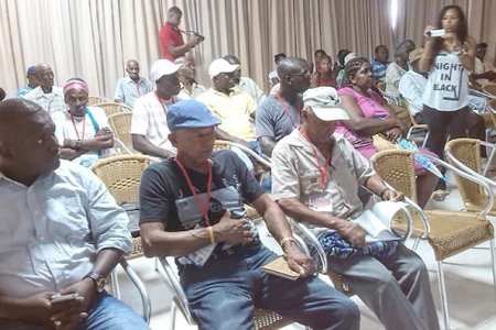 Gobernación del Valle apoyó proceso educativo que favoreció a 135 pescadores artesanales de Buenaventura