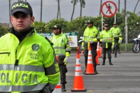 Dirección de Tránsito y Transporte de la Policía Nacional (Ditra), brinda seguridad en las carrtetras del país