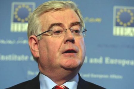 Enviado especial de la UE para la paz en Colombia, Eamon Gilmore, inició hoy su segunda visita al país