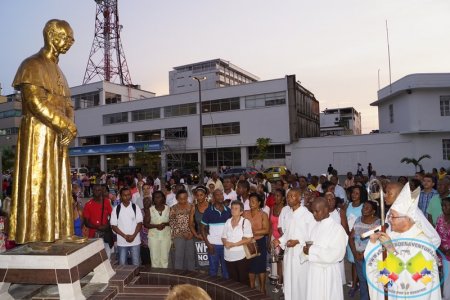Se conmemoraron 44 a&ntilde;os del fallecimiento de Monse&ntilde;or Gerardo Valencia Cano