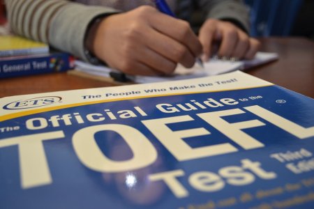 5 universidades de la Región Pacífica de Colombia seleccionadas para implementar el examen TOEFL -iTP en sus instalaciones