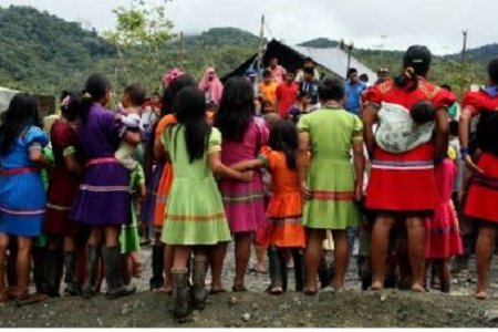 Gobernadora del Valle hace un llamado a la protección de los derechos de los ni&ntilde;os e invita a un diálogo a la comunidad Embera Katío