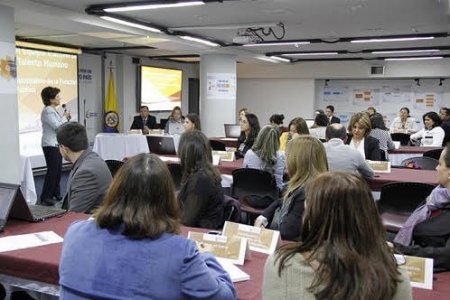 Función Pública presentó propuestas para reformar Ley de Empleo Público