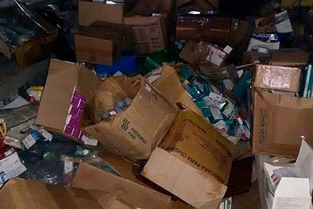 Alcalde de Buenaventura eleva su voz de protesta ante hallazgo de medicamentos vencidos