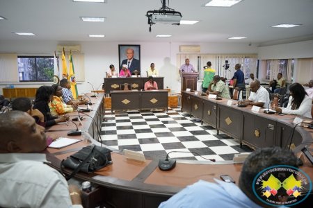 Mediante decreto número 765 del 30 de abril 2016, el alcalde Eliécer Arboleda convocó al Concejo a sesiones extraordinarias
