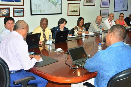 Analizan reapertura del Hospital Distrital de Buenaventura mediante una APP