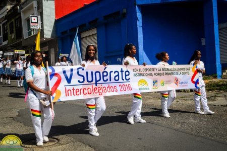 Atletas brillan en la quinta versión de los Juegos Intercolegiados Supérate 2016