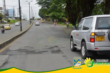 Funcionarios de la Secretaría de Infraestructura Vial e Invías realizaron recorrido por la Avenida Simón Bolívar verificando su estado